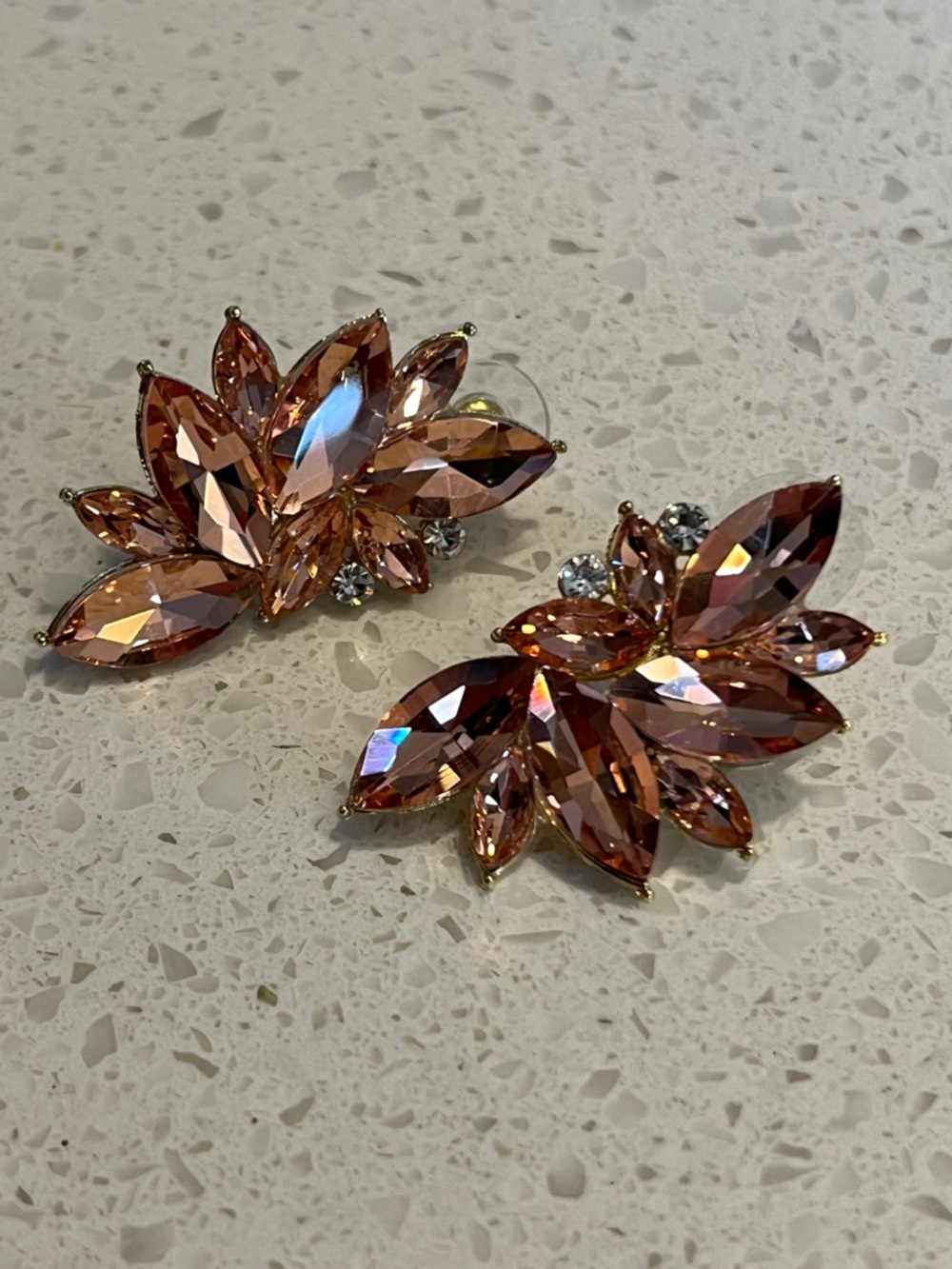 Apricot color Retro Cluster Crystal Dangle Earrings Rhinestone Stud Earrings - Picture 3 of 10